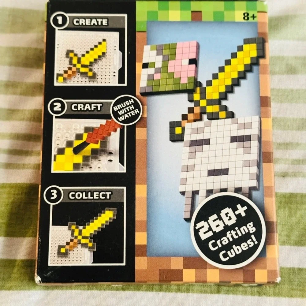 Minecraft Kit 2 Zombie Pigman Gold Sword Ghast Crafting Cubes 2014